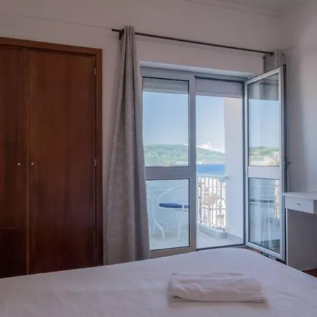 Apartment Paradise Gorgeous Views Location On Island!