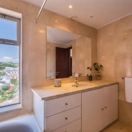 Apartment Paradise Gorgeous Views Location On Island!