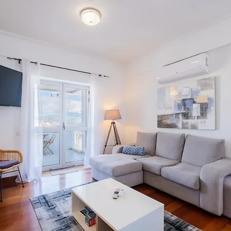 Apartment Paradise Gorgeous Views Location On Island!