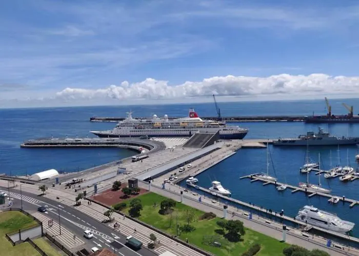 Paradise Gorgeous Views Location On Island! Ponta Delgada